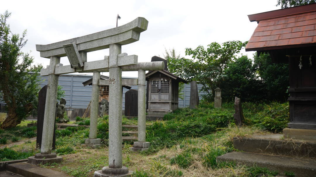 諏訪神社富士塚